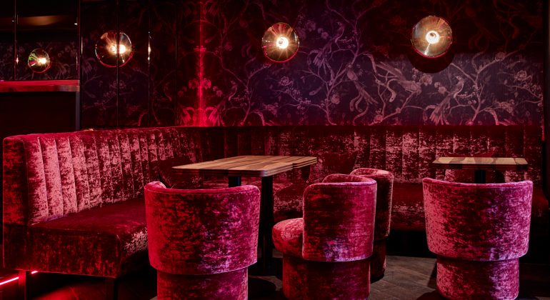 Piros Pezsgő Piano Bár marketingügynökség